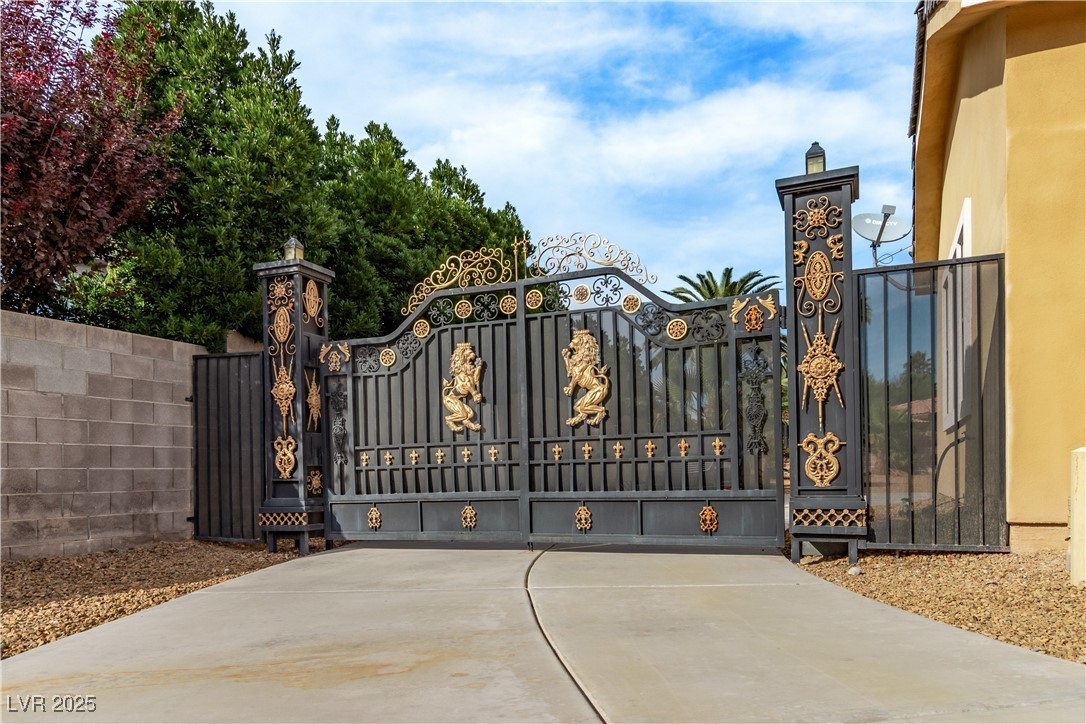 2520 Driftwood Drive