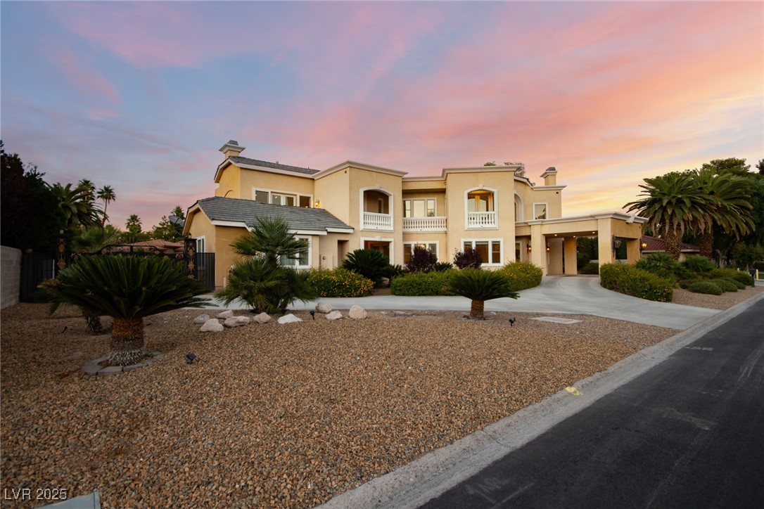 2520 Driftwood Drive