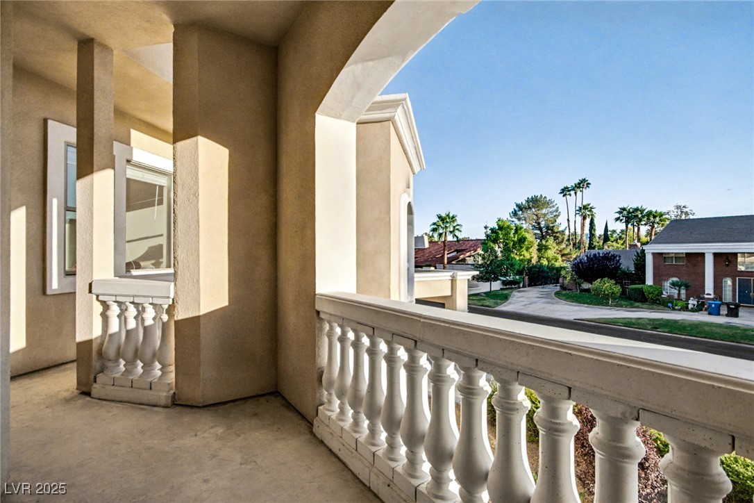 2520 Driftwood Drive