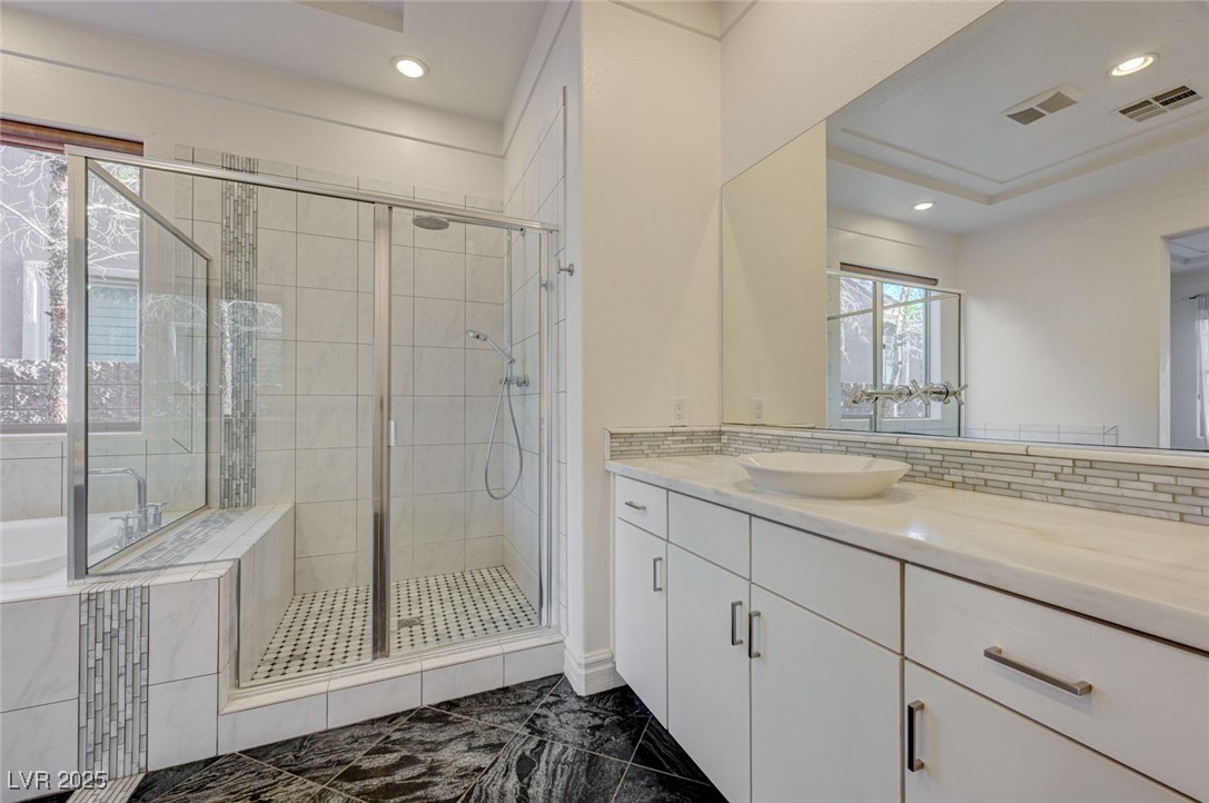 6 Lago Turchino Court