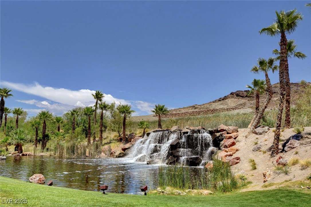 6 Lago Turchino Court