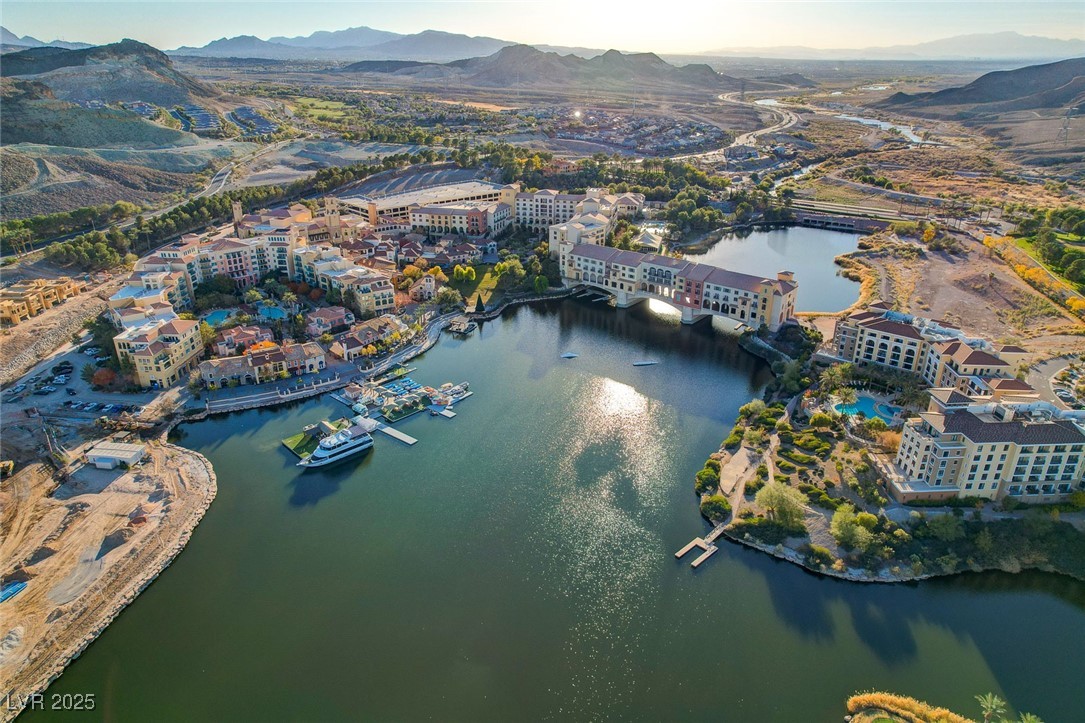 6 Lago Turchino Court