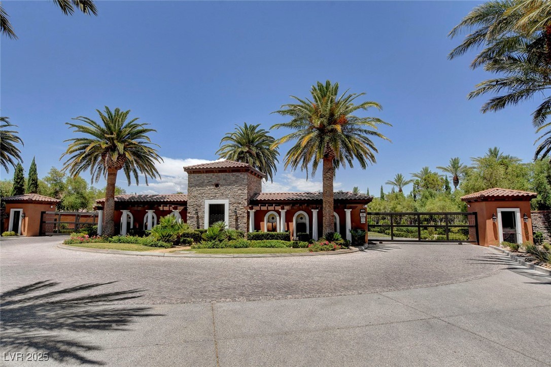 6 Lago Turchino Court