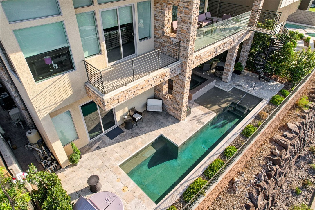 2264 Edge Ridge Court