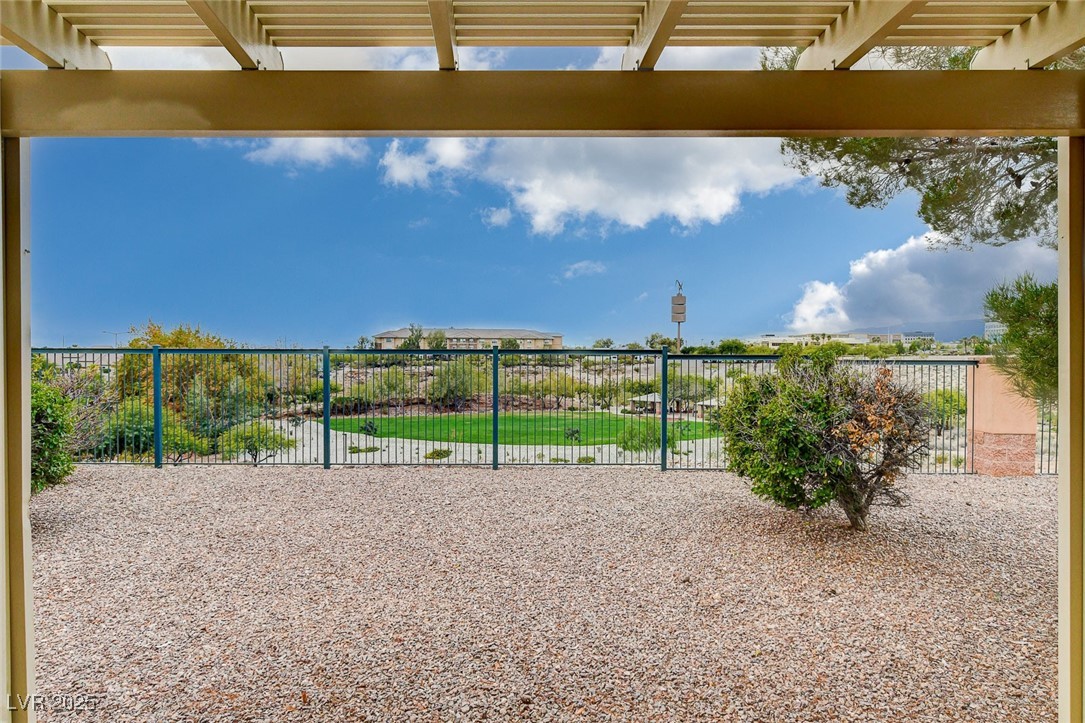 749 Chase Tree Street