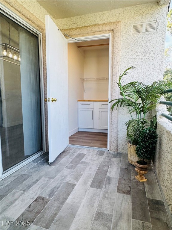 7905 Ryandale Circle 201