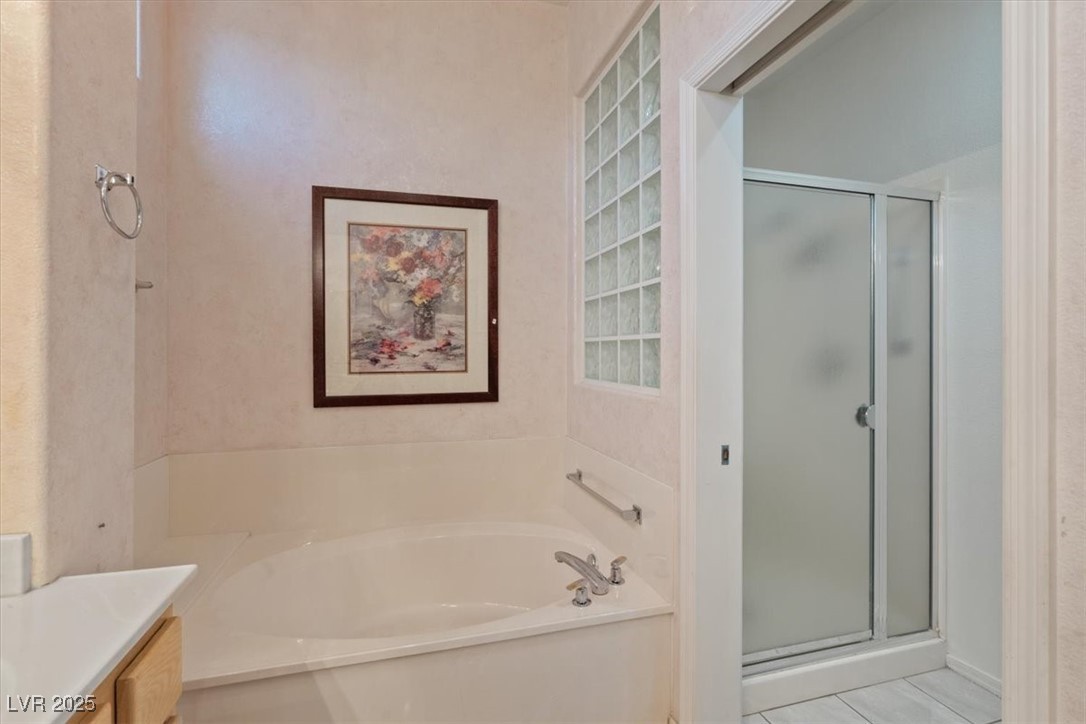 2524 Banora Point Drive