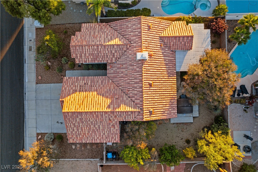 4629 Victoria Beach Way