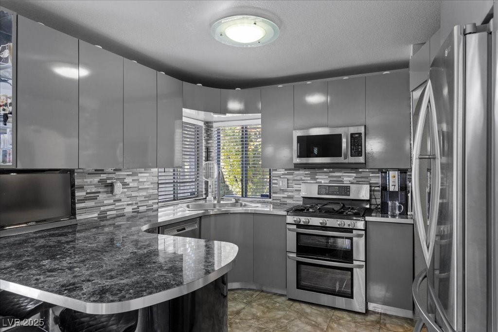 7625 Raven Hills Drive