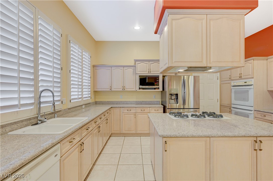 3205 Sterlingshire Drive