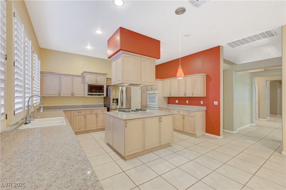 3205 Sterlingshire Drive