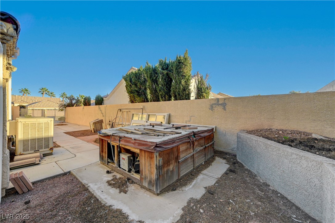 3205 Sterlingshire Drive