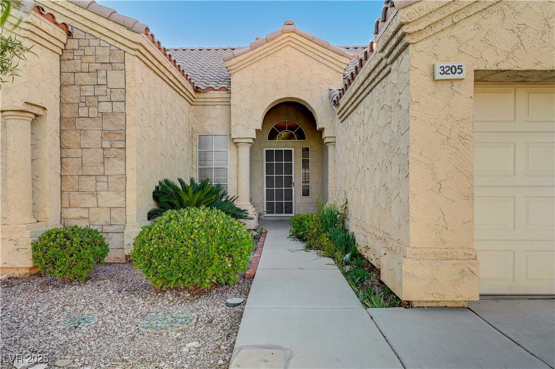 3205 Sterlingshire Drive