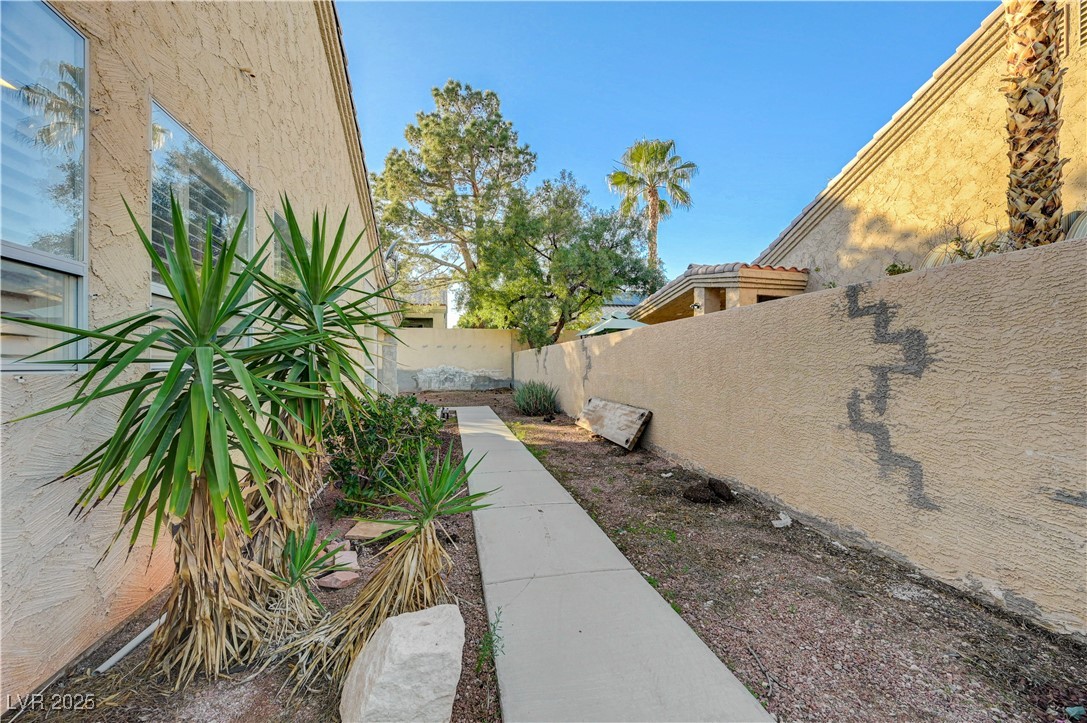 3205 Sterlingshire Drive