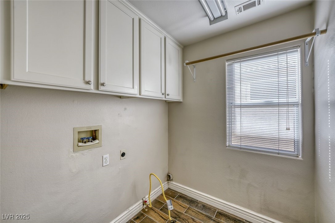 2412 La Sierra Street