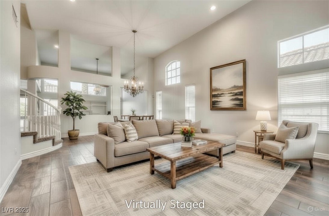 2412 La Sierra Street