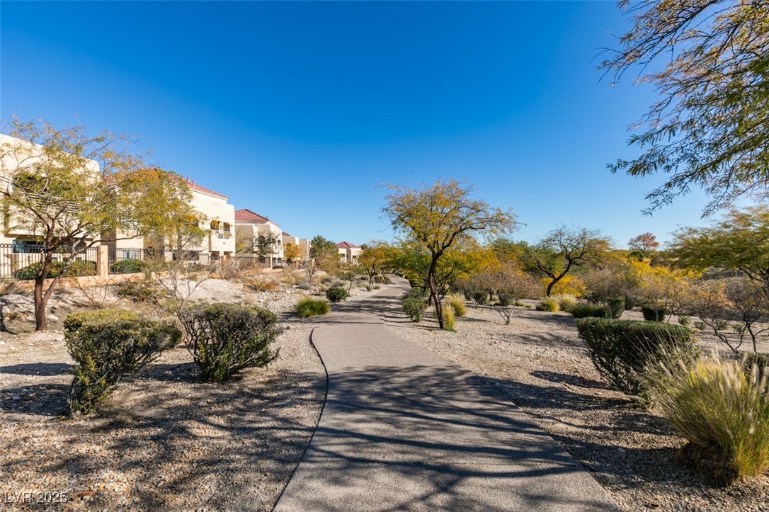 1901 Villa Palms Court 103