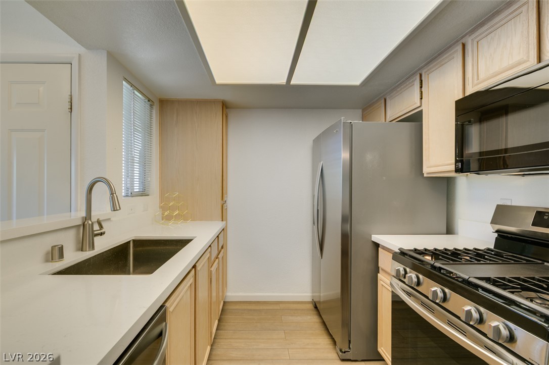 1901 Villa Palms Court 103