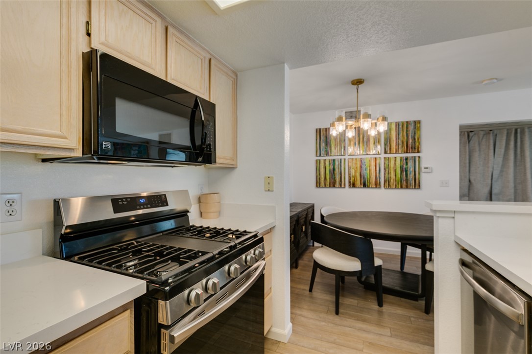 1901 Villa Palms Court 103