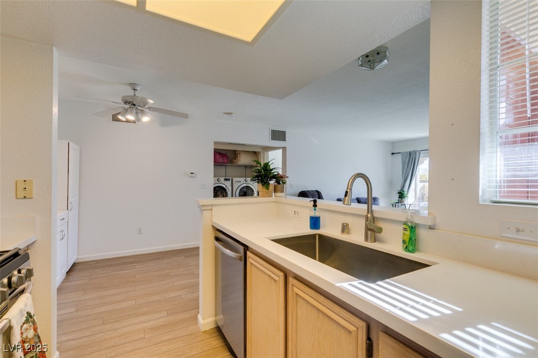 1901 Villa Palms Court 103