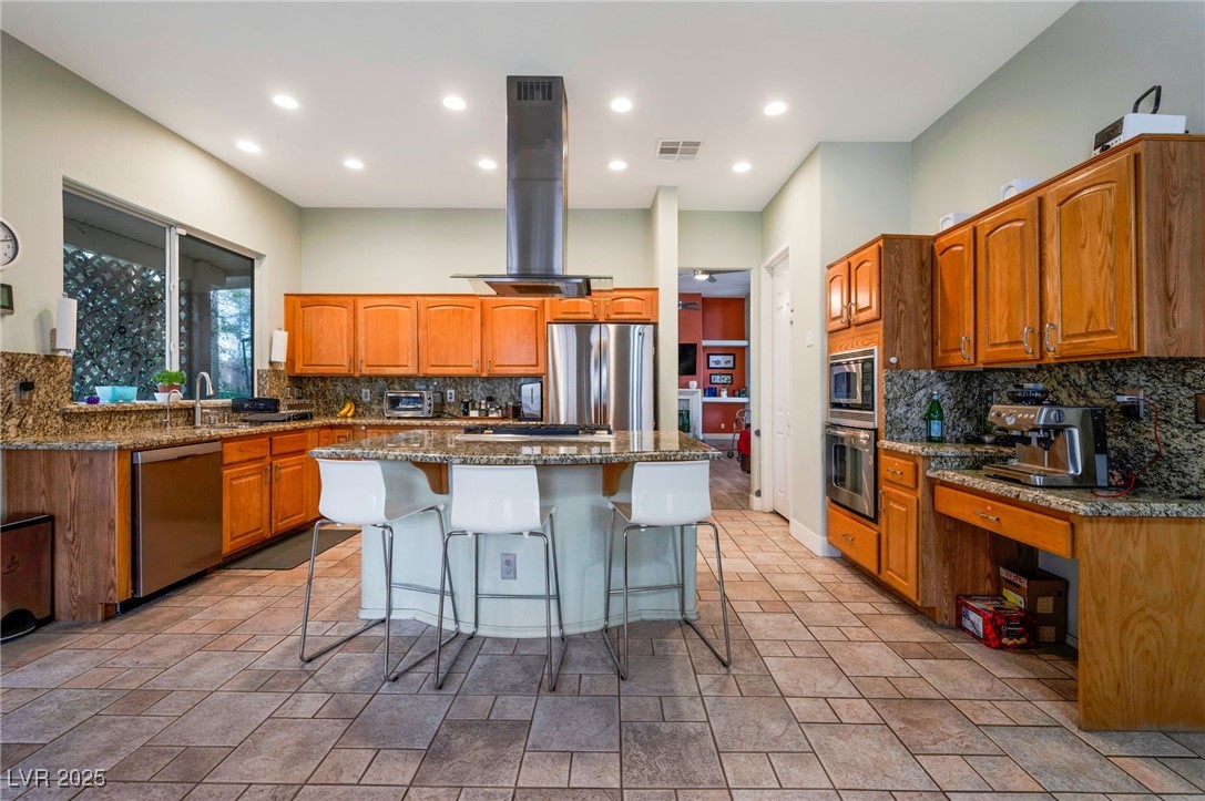 3813 Maverick Street