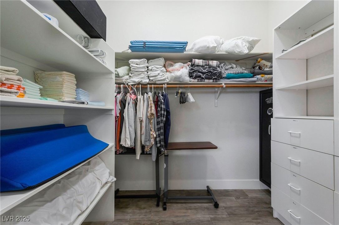 3813 Maverick Street