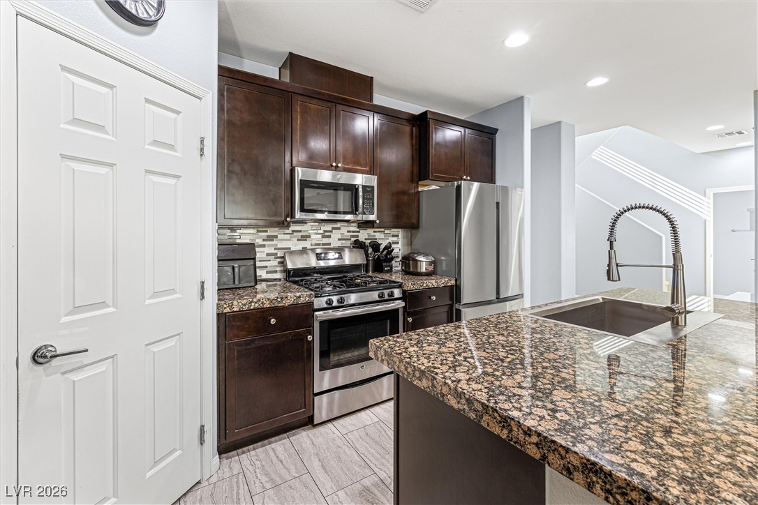 6426 Holland Hills Street