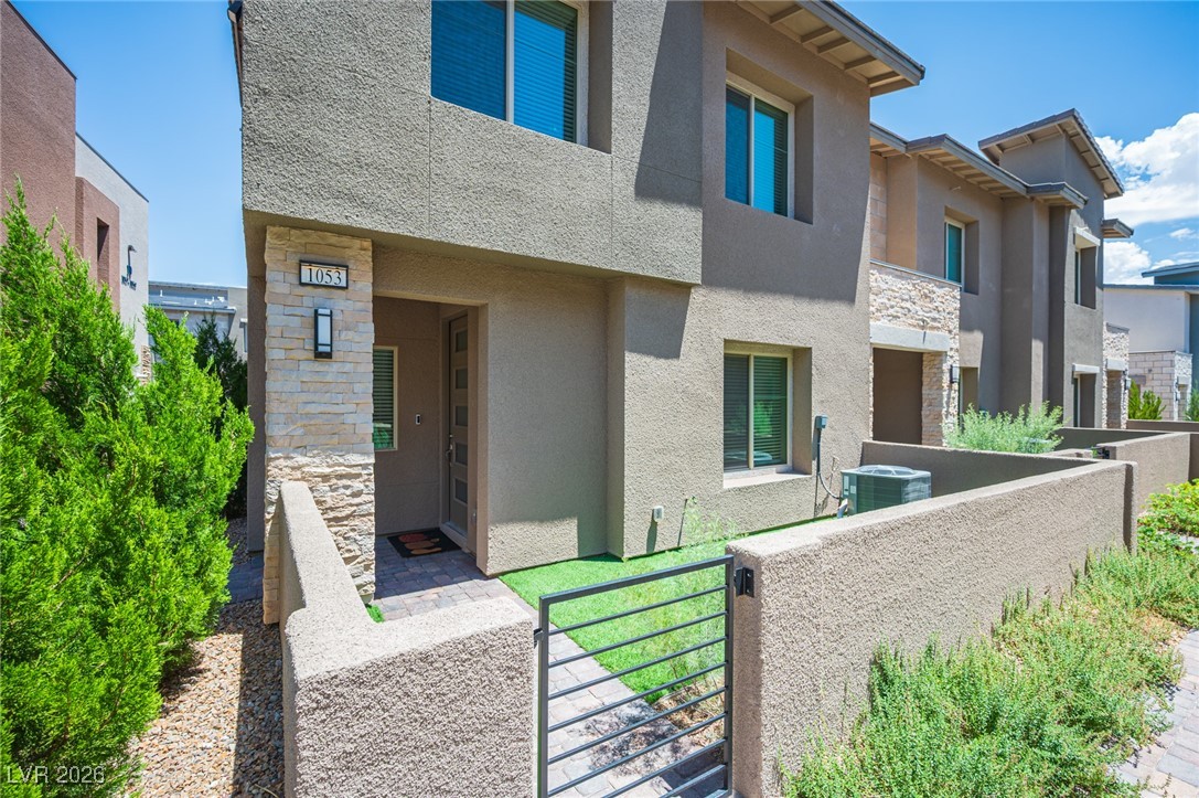 600 North Carriage Hill Drive 1053