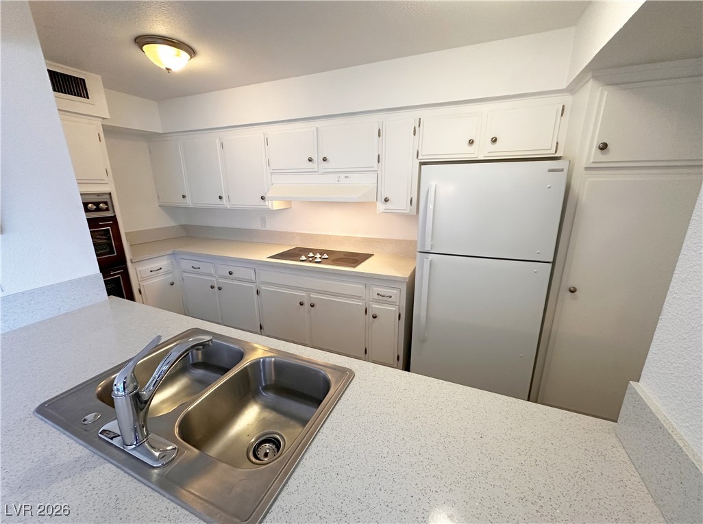 3004 El Camino Avenue