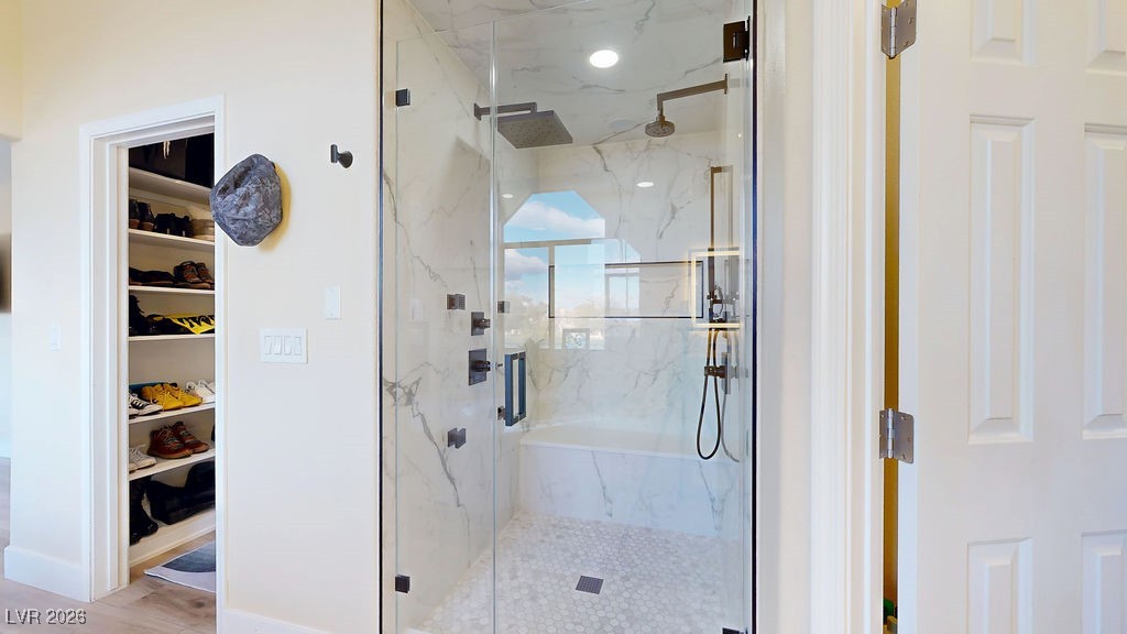 5260 Drifting Dunes Drive