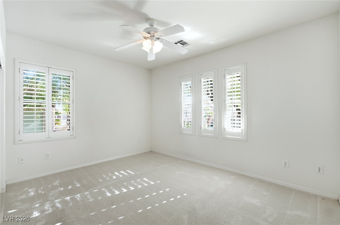 10356 Luna Magico Avenue