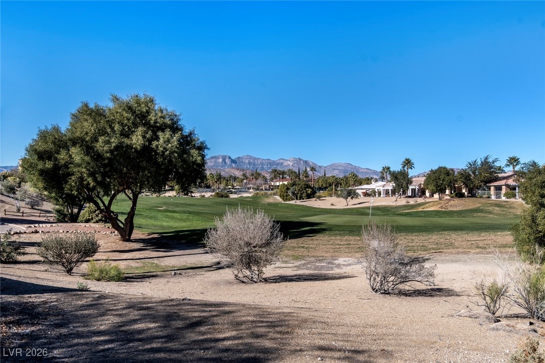 10356 Luna Magico Avenue