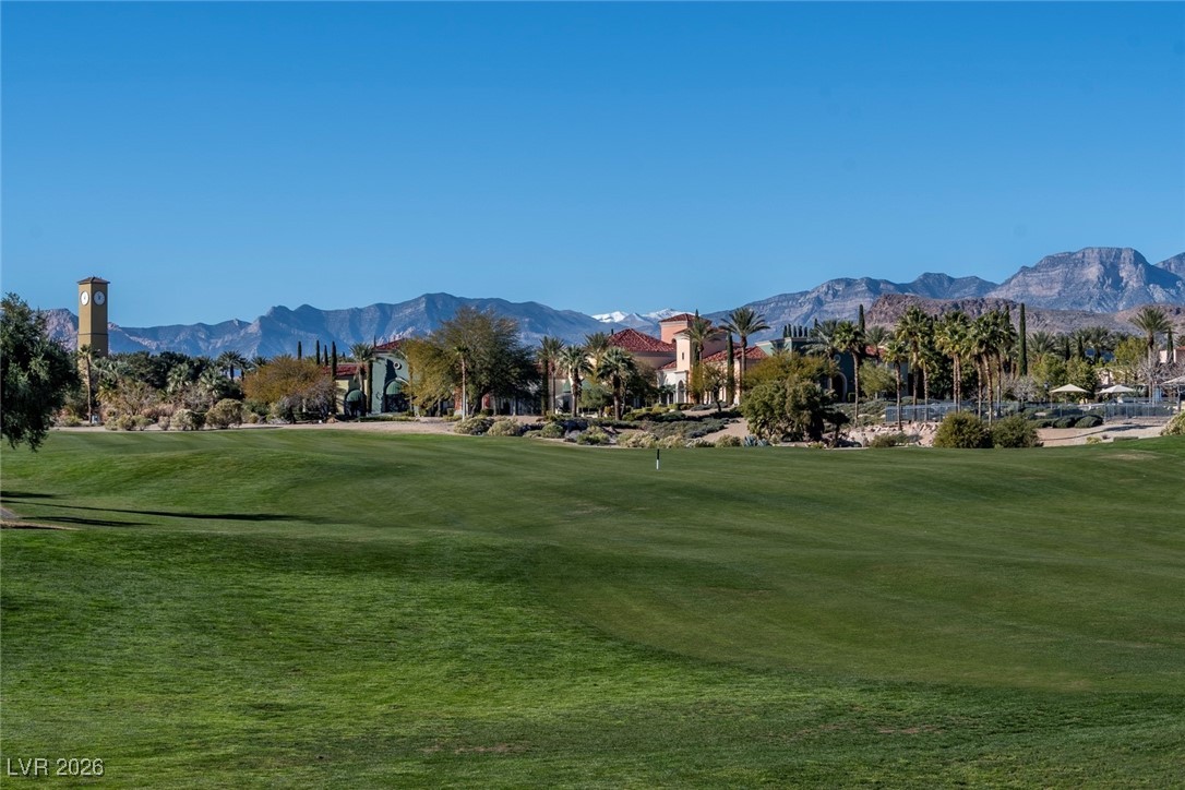 10356 Luna Magico Avenue