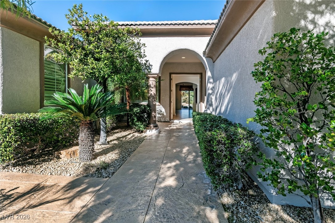 10356 Luna Magico Avenue