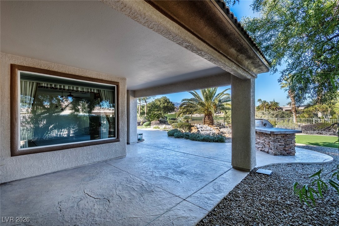 10356 Luna Magico Avenue