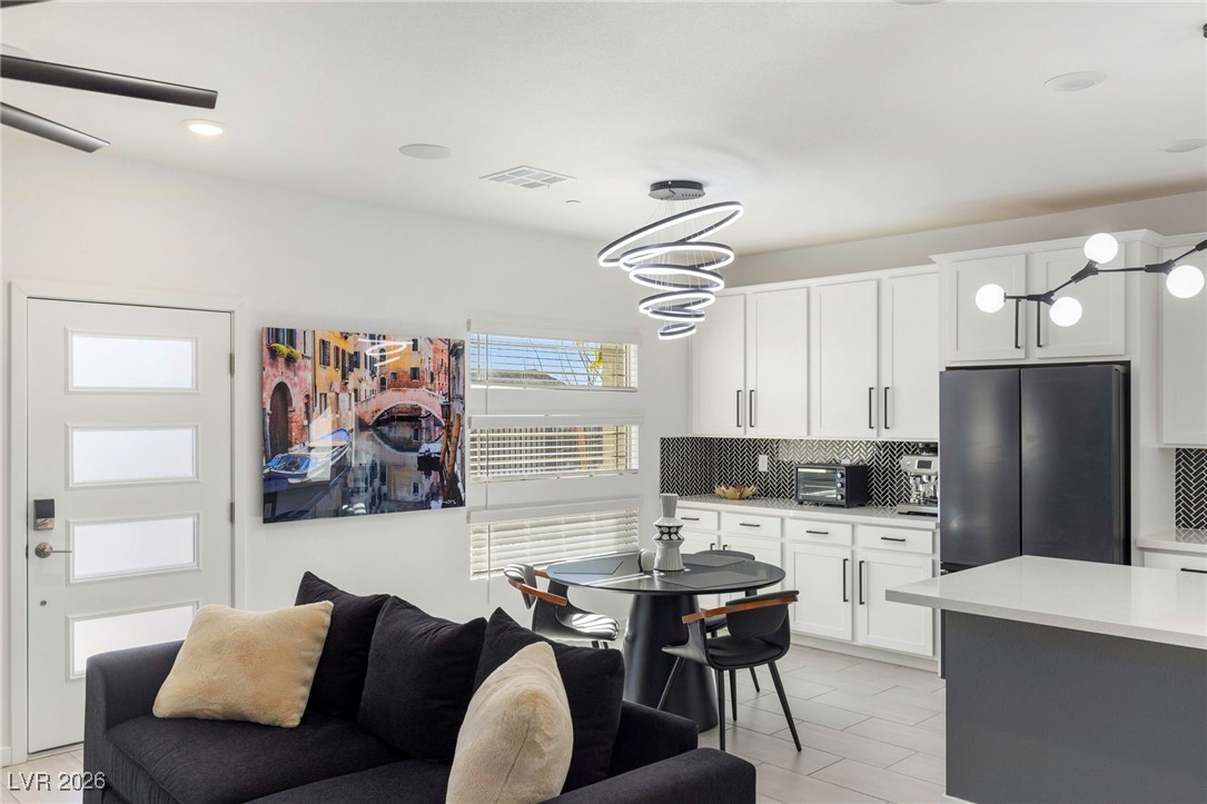 900 Carlton Terrace Lane