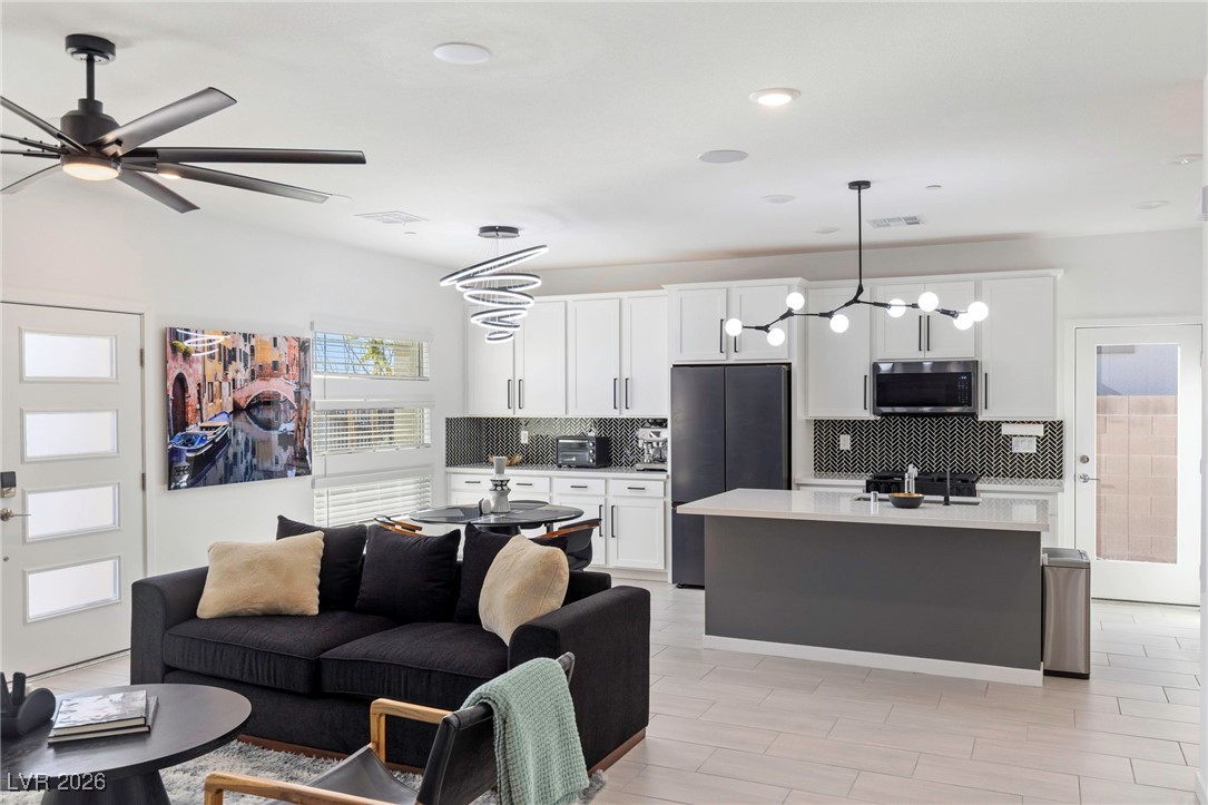 900 Carlton Terrace Lane