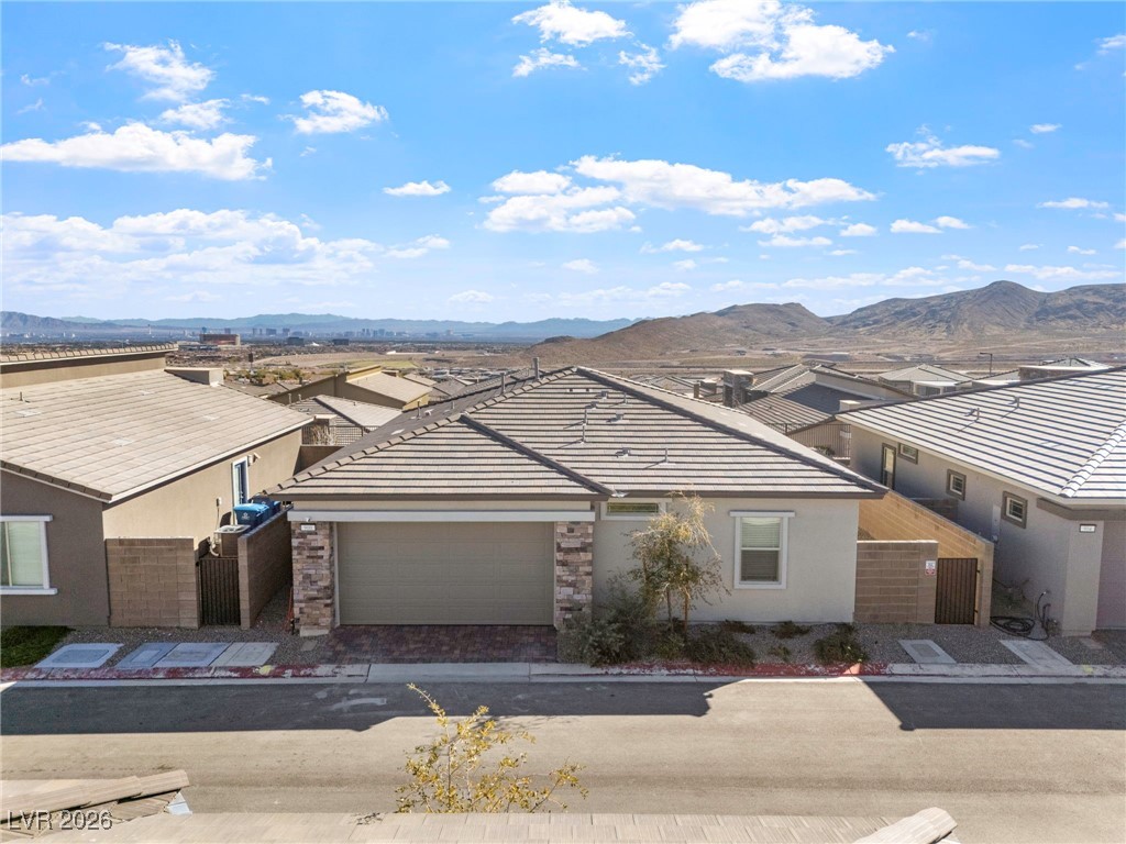 900 Carlton Terrace Lane