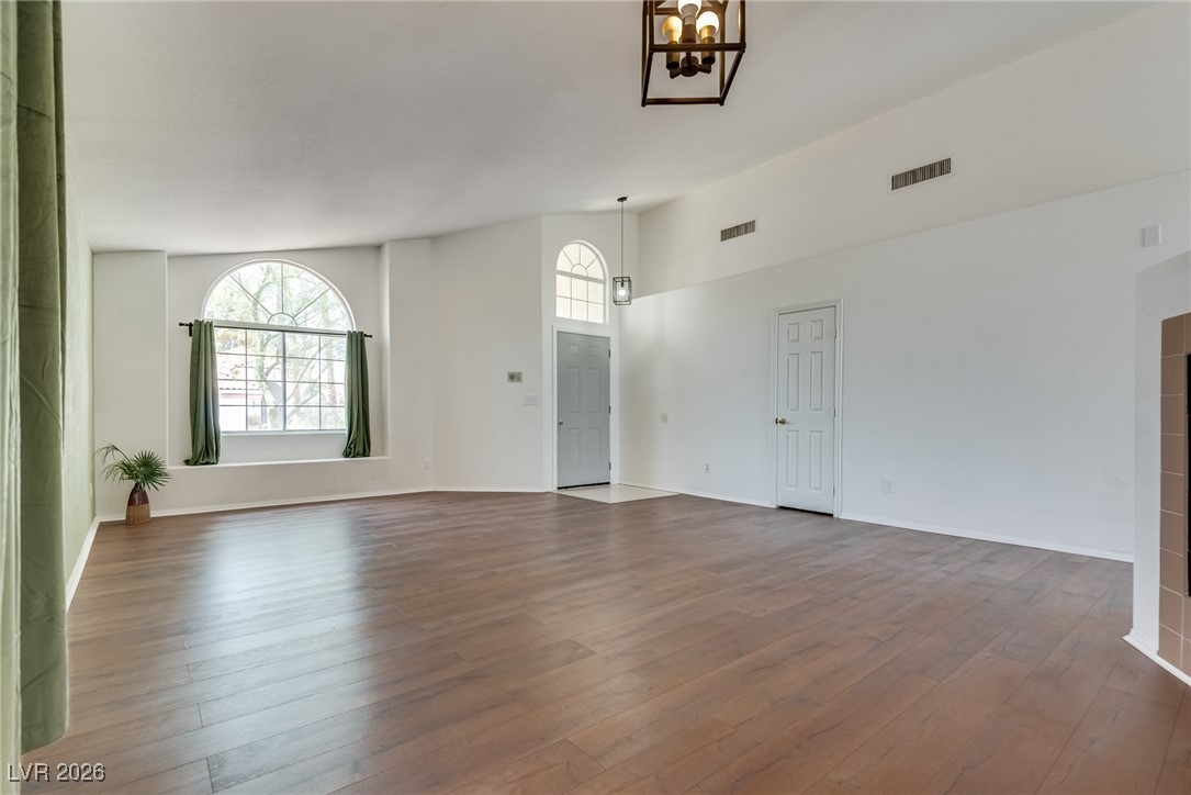 3974 Round Wood Street