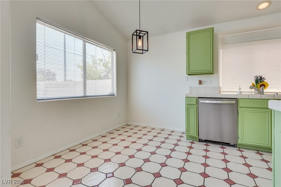 3974 Round Wood Street