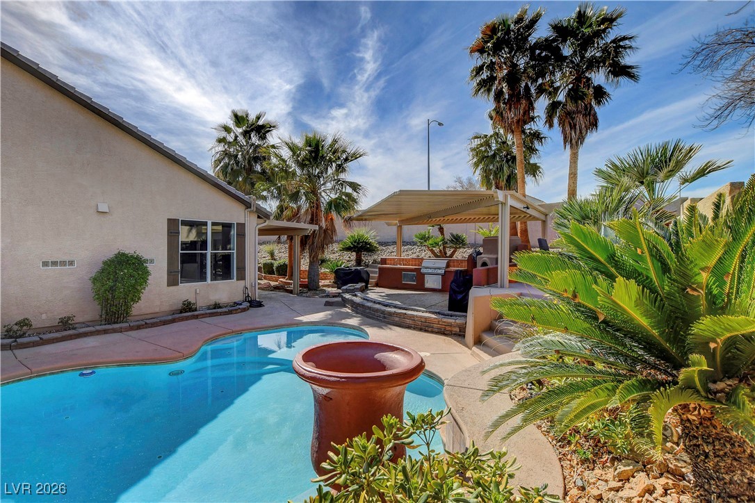 7651 Man O War Street