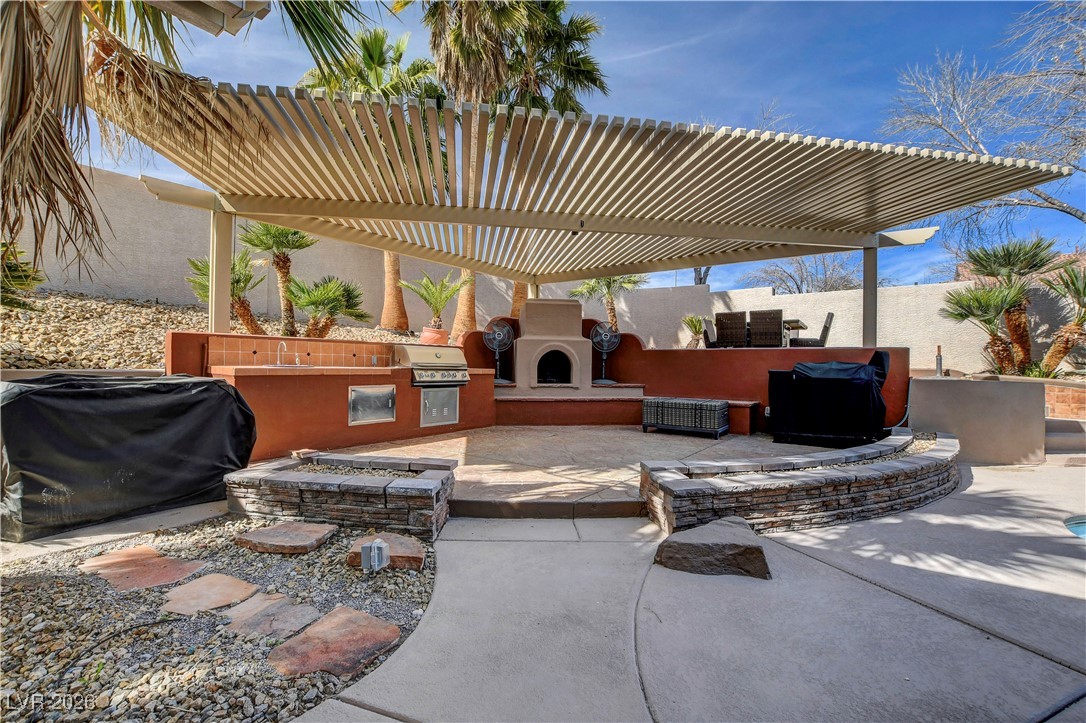 7651 Man O War Street