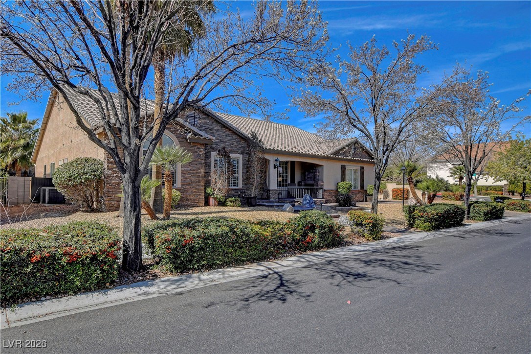 7651 Man O War Street