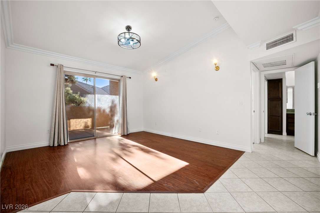 1150 North Buffalo Drive 2012