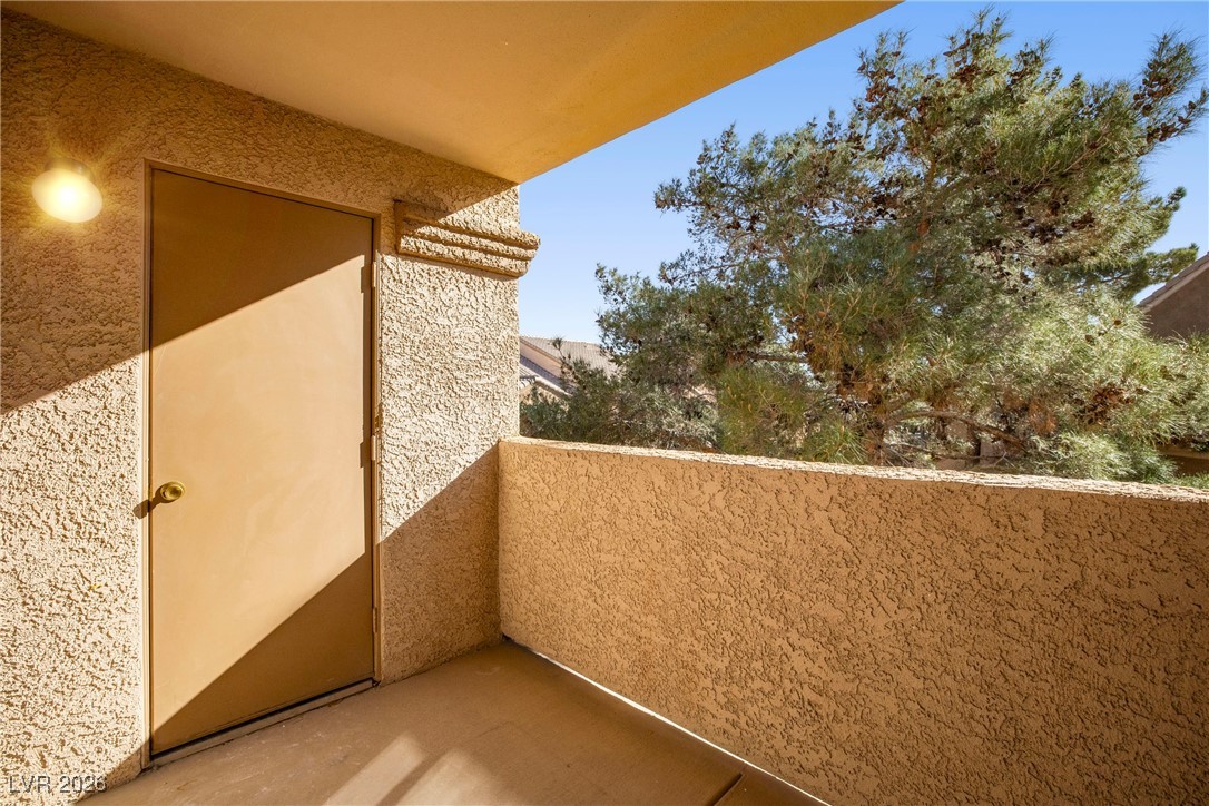 1150 North Buffalo Drive 2012