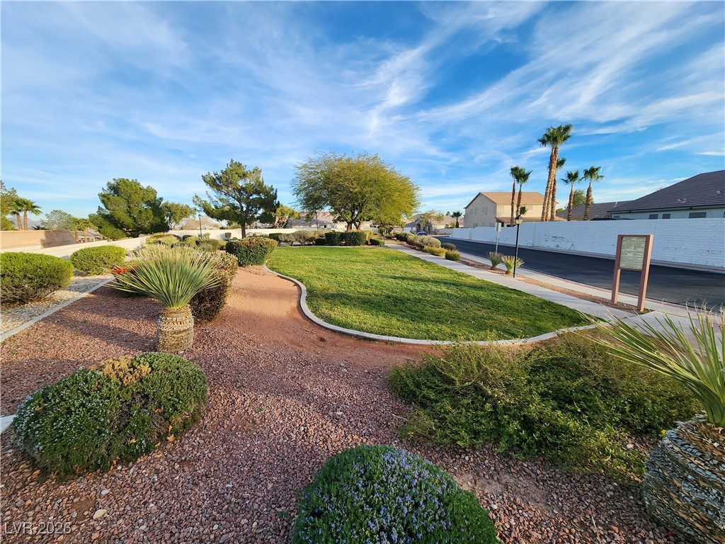 8456 Bandits Bluff Avenue