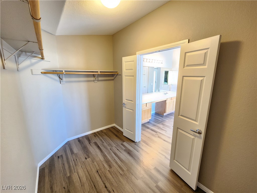 8456 Bandits Bluff Avenue