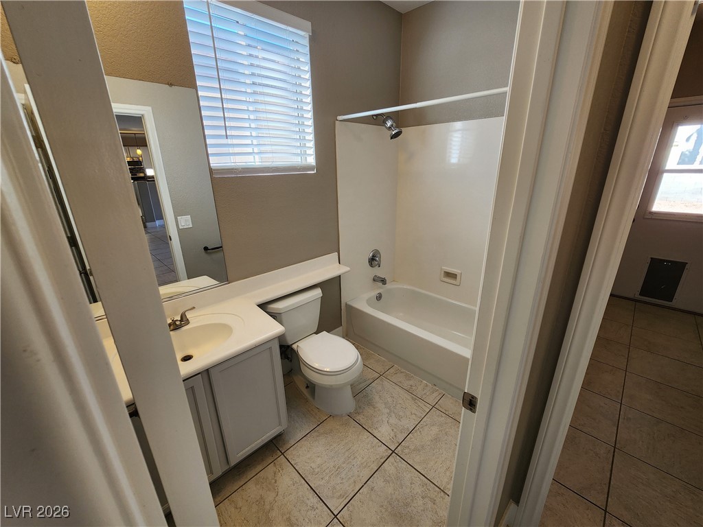 8456 Bandits Bluff Avenue