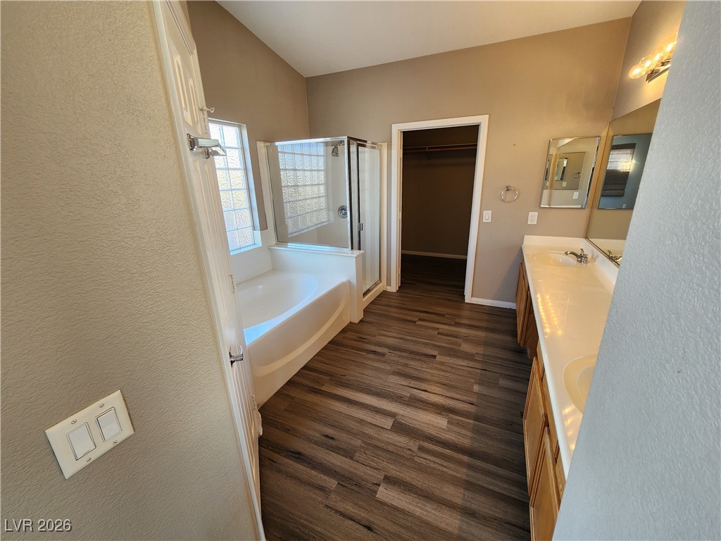 8456 Bandits Bluff Avenue