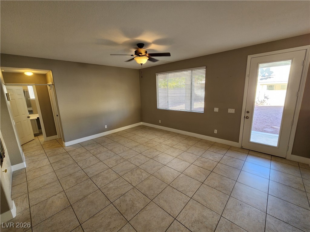 8456 Bandits Bluff Avenue